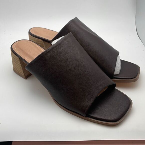 CUSHIONAIRE Women's One Band Dress Sandal SIZE 8 WIDE BROWN - Picture 1 of 7